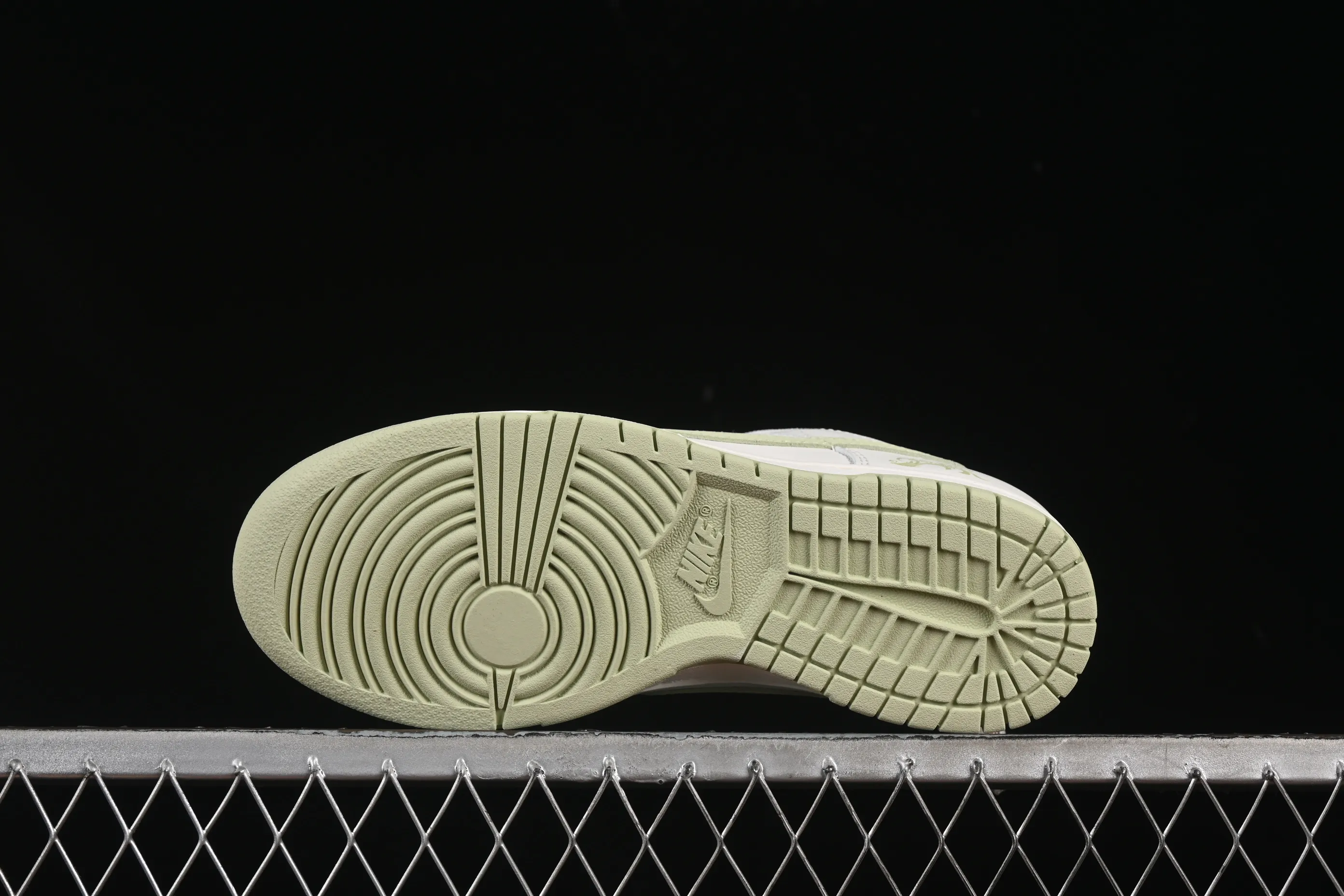 All categories Nk SB Dunk series Nk SB Dunk Low low-top sneakers Nike SB Dunk Low Forest City Anniversary high-end custom low-top casual sneakers WG0212-018